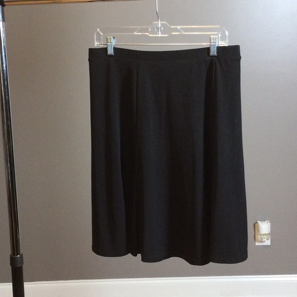 M Axcess black A-line panel stretch skirt - Picture 3 of 12